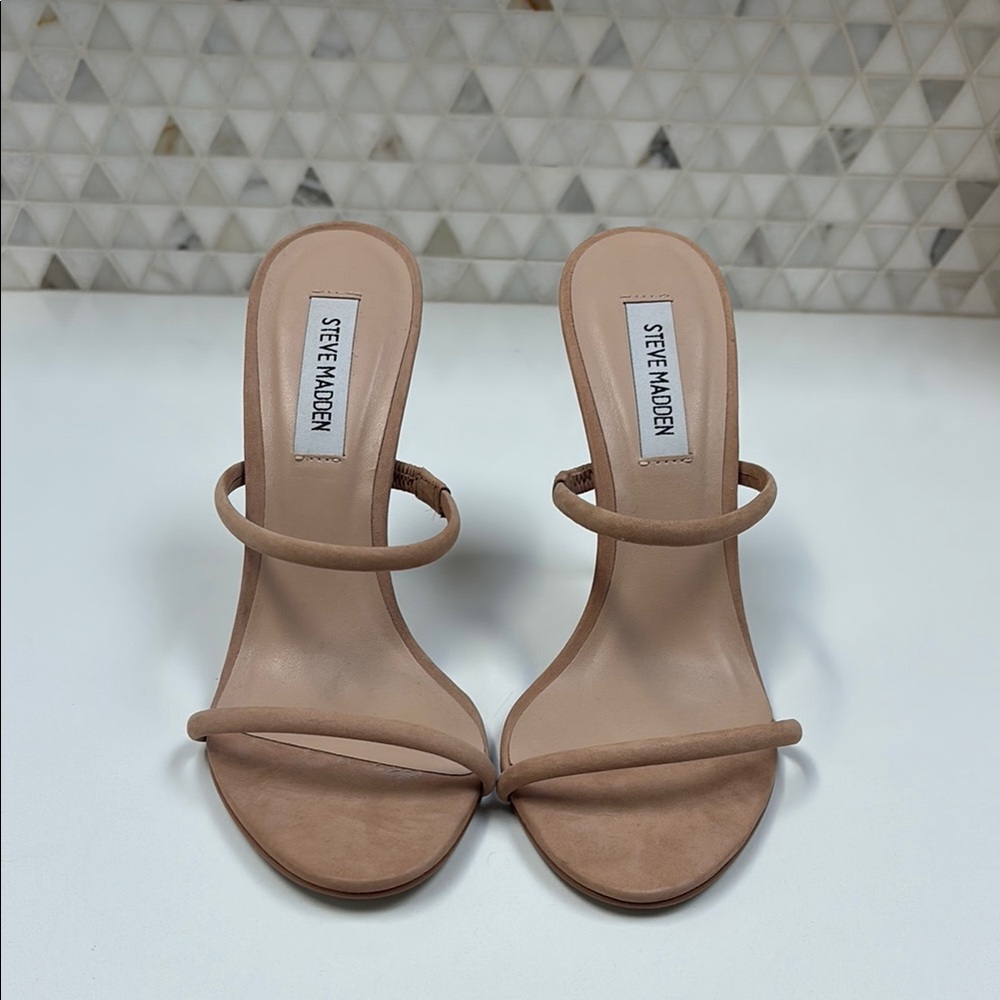Steve Madden Tan Heeled Sandals Minimalist Design- NEVER WORN